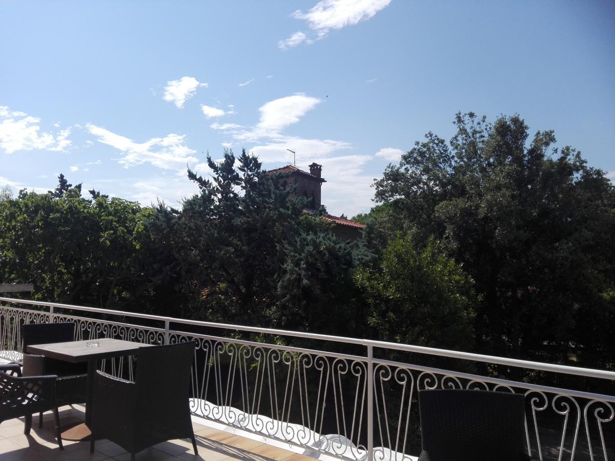 Acquaviva Experience B&B San Vincenzo Exterior photo